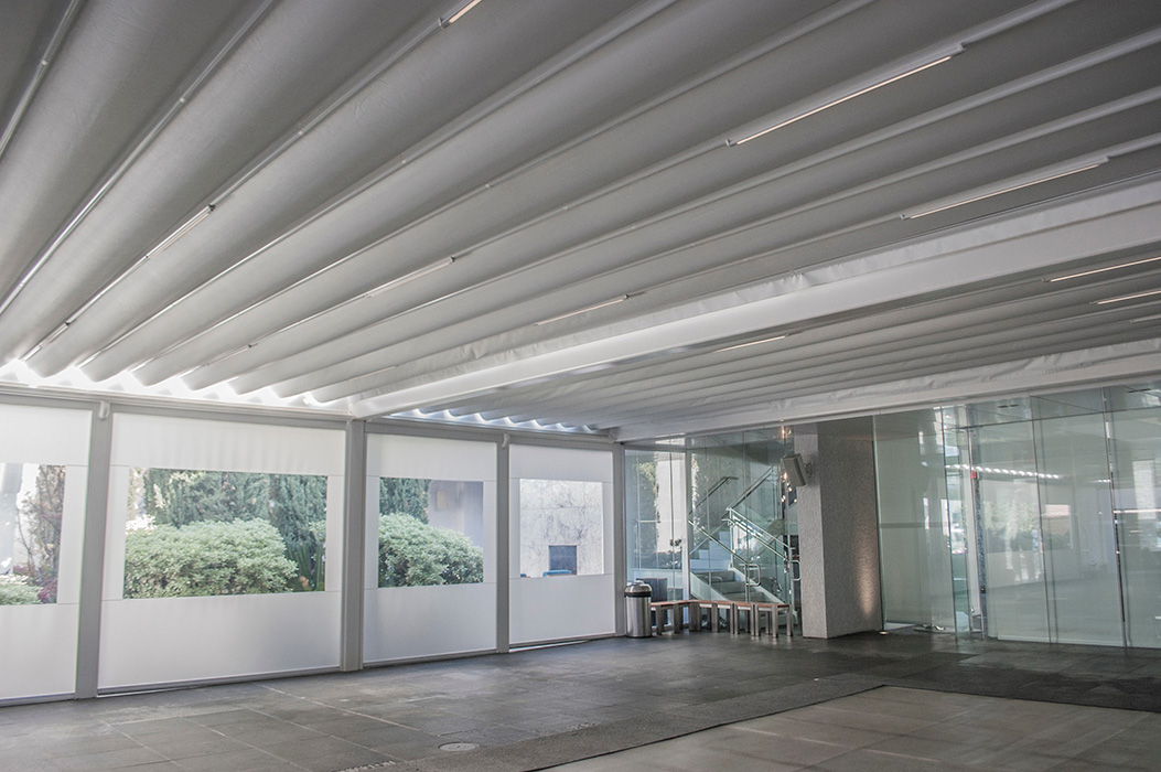 Electric Pergola Cover Systems: Maximum Customization with Textures and Colors