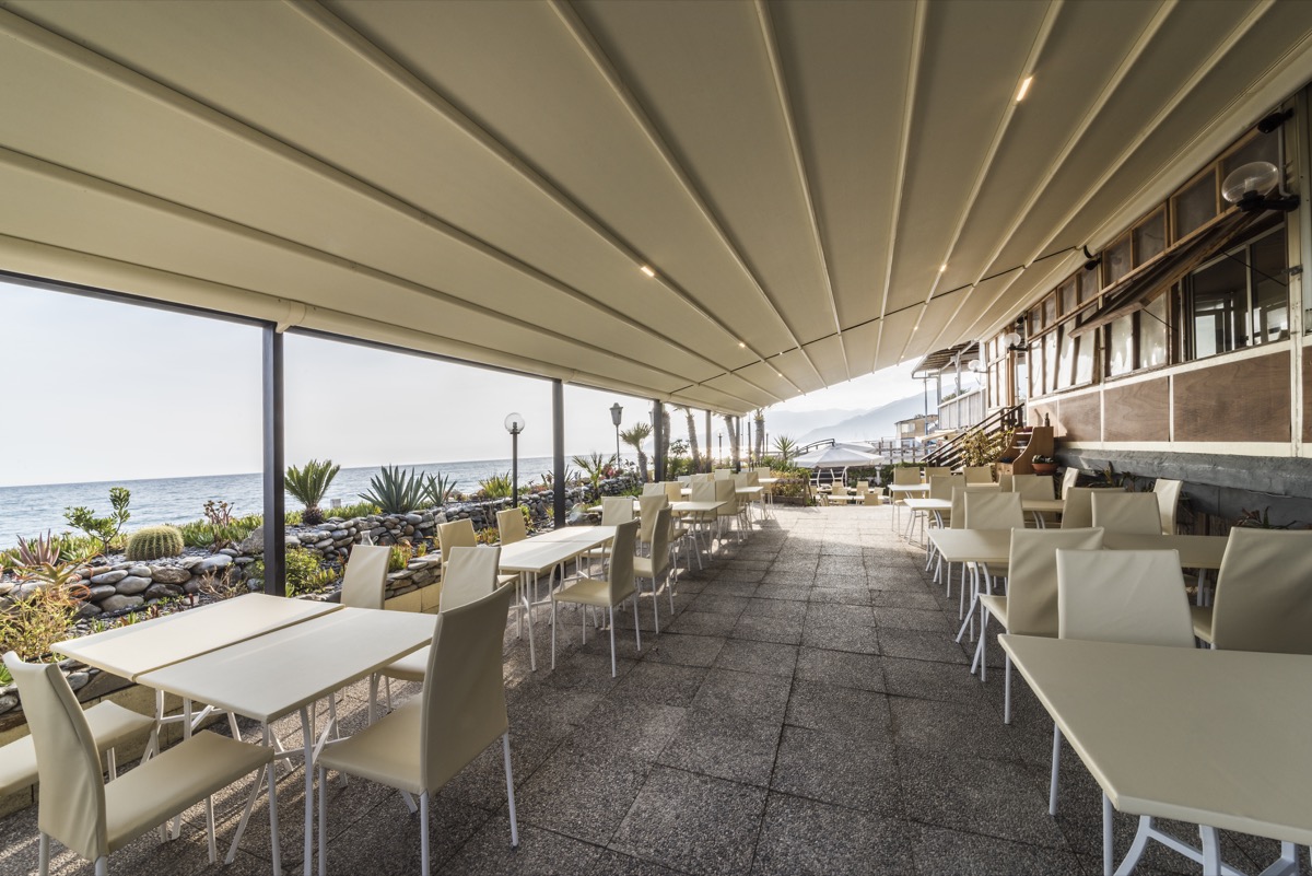 Benessere e design senza tempo con Pergotenda® Palladia®